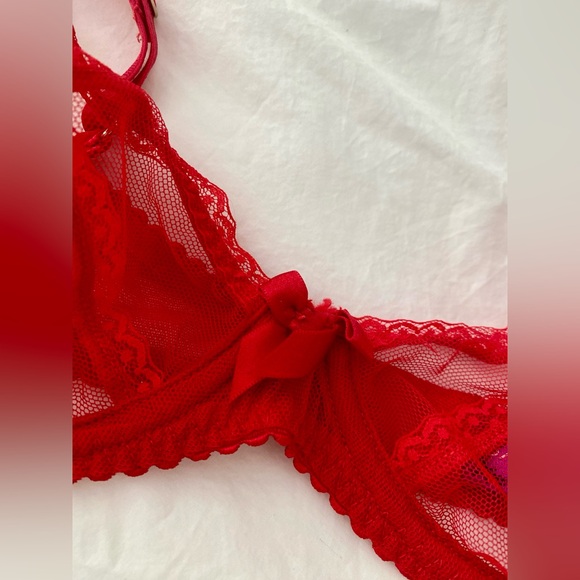 Agent Provocateur Lingerie Red Lace Bra - Picture 4 of 10